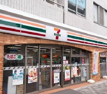 コンビニ　セブンイレブン港区三田5丁目店（コンビニ）まで270m
