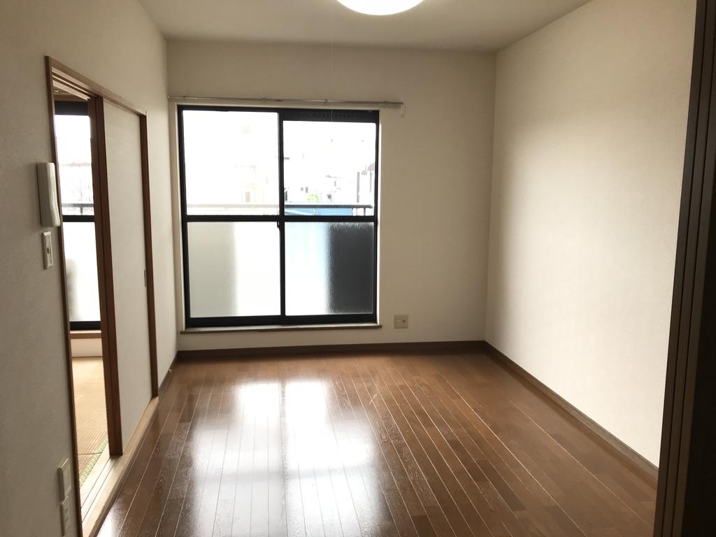 居室・リビング　６帖洋室