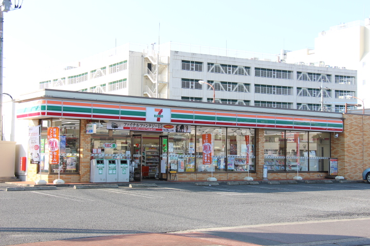 コンビニ　セブンイレブン筑西市役所前店（コンビニ）まで446m