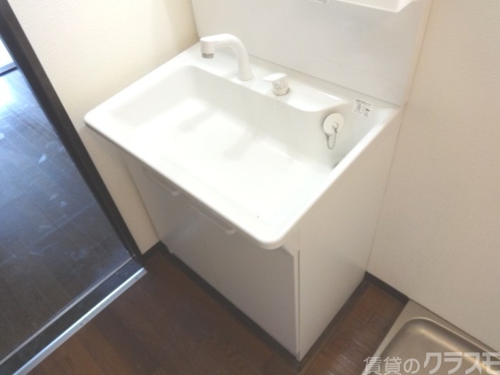 洗面設備　洗面所も綺麗にお使いいただけます♪