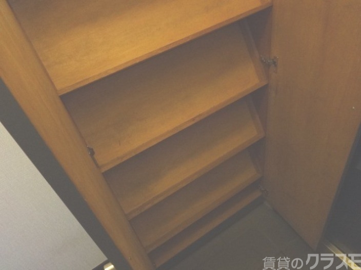 その他設備　シューズボックス付いています。玄関を綺麗に保てますね！