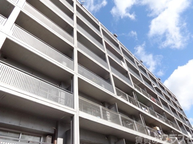 建物外観　東三国駅より徒歩８分です♪