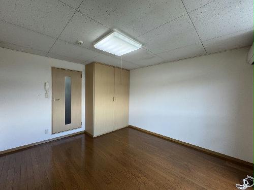 居室・リビング　現状優先。設置は現地と異なる可能性があります。