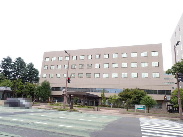 役所　青森地方裁判所（役所）まで1000m