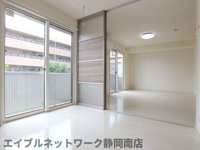 その他部屋・スペース　明るい洋室です