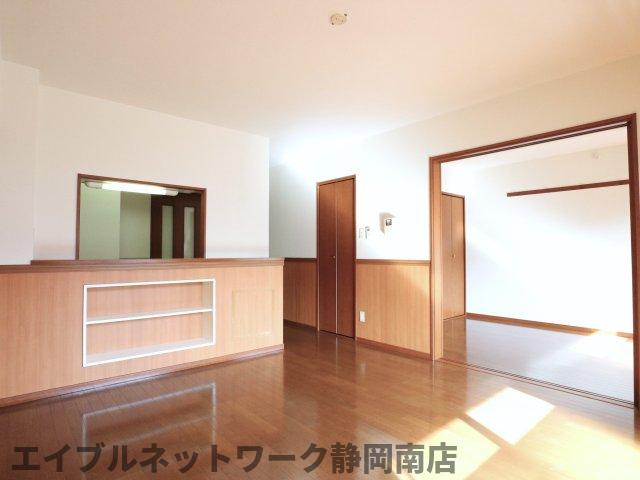 その他部屋・スペース　明るい色調の室内です