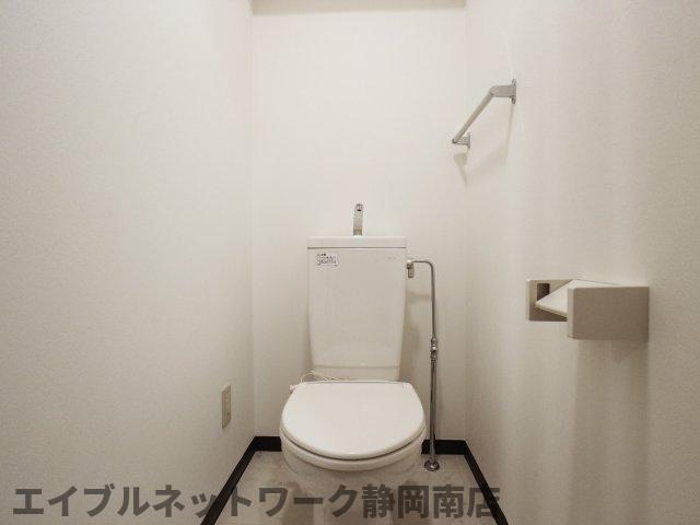トイレ　トイレもきれいです