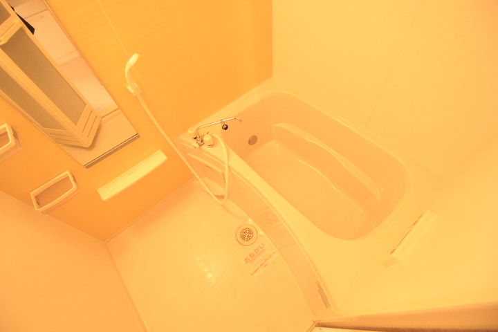 バス・シャワールーム　追い炊き・浴室乾燥機付き☆