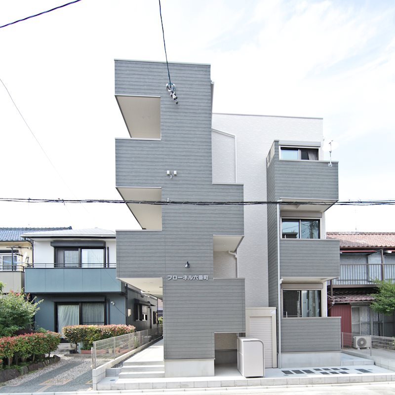 名古屋市熱田区一番のアパートの建物外観
