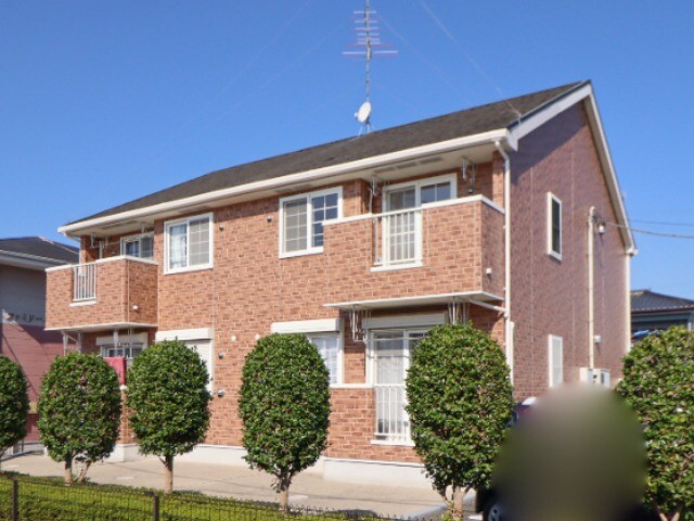 栃木市都賀町合戦場のアパートの建物外観
