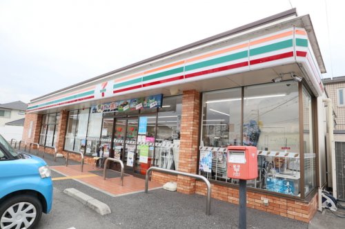 コンビニ　セブンイレブン 香芝すみれ野1丁目店（コンビニ）まで145m