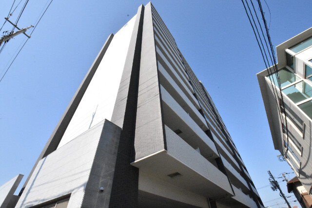 建物外観　アルファレガロ西古松