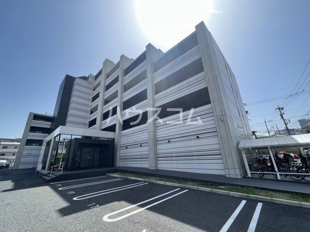 名古屋市南区平子のマンションの建物外観
