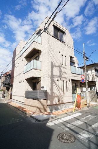 1K Mansion in Nakano, Tokyo - Image 1