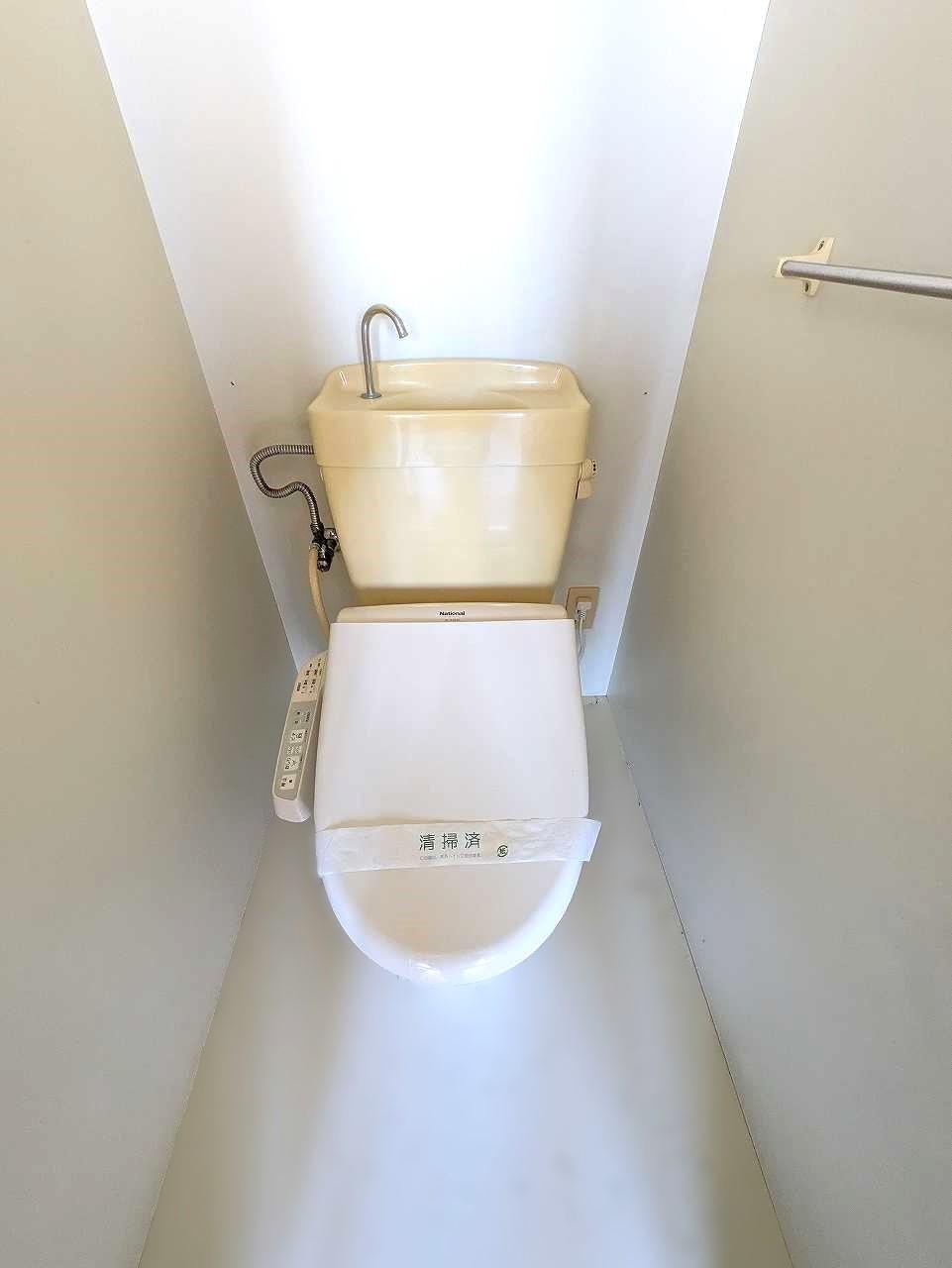 トイレ　温水洗浄暖房便座