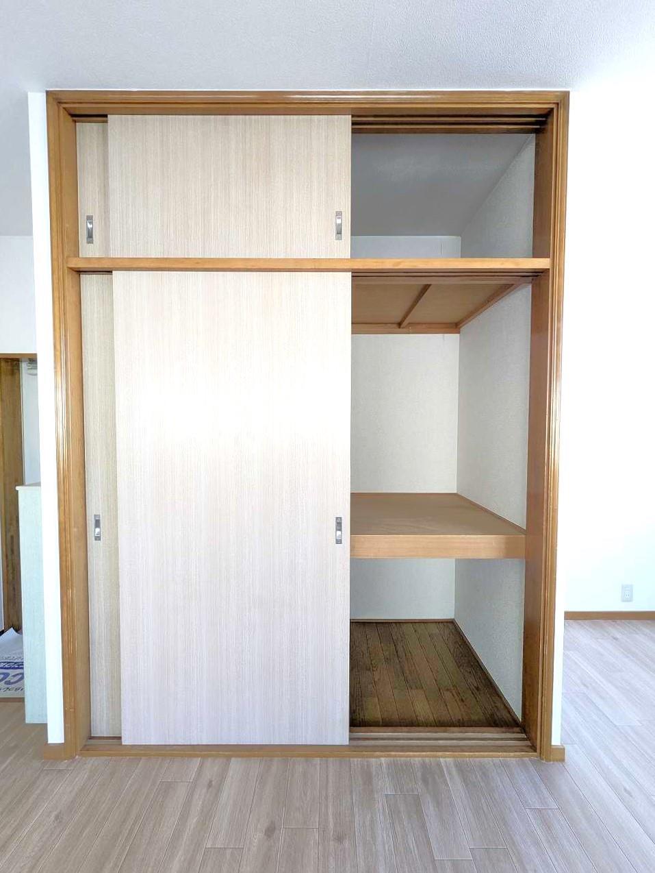 収納　洋室収納