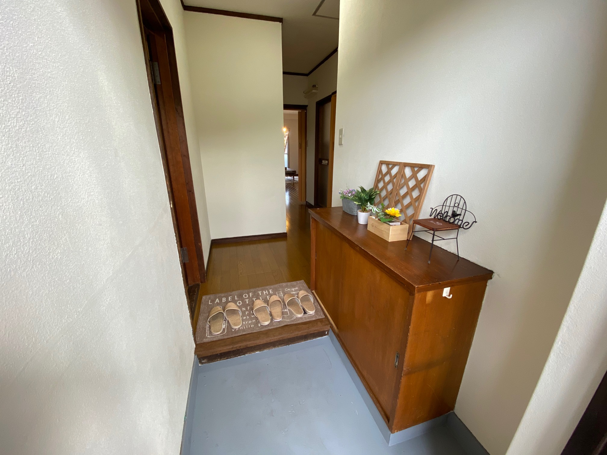 玄関　☆5万円入居キャンペーン☆画像はその他モデルルーム、現況優先