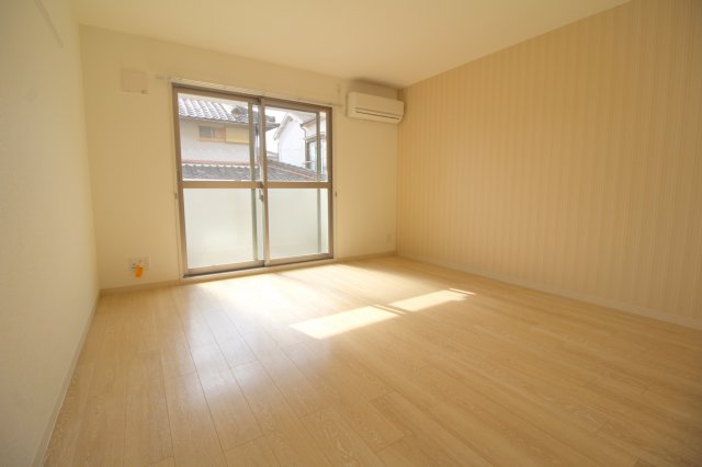 居室・リビング　別室の写真使用