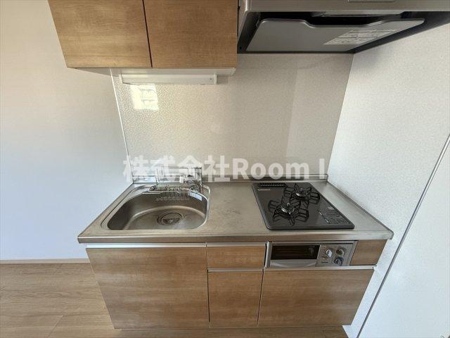 キッチン　コンパクトなキッチンで掃除もラクラク