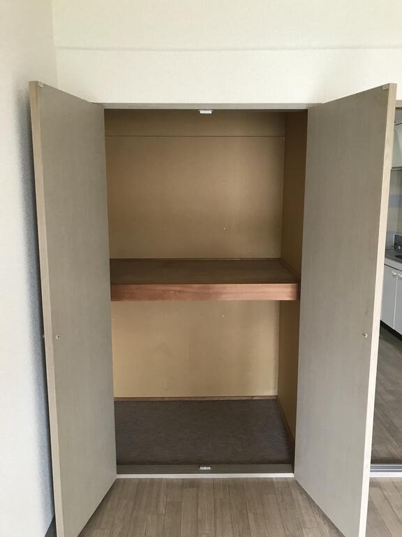 収納　9.25帖洋室　収納※写真は同タイプのお部屋のものです