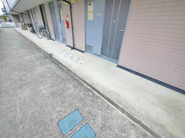その他共有部分　玄関ドア前です