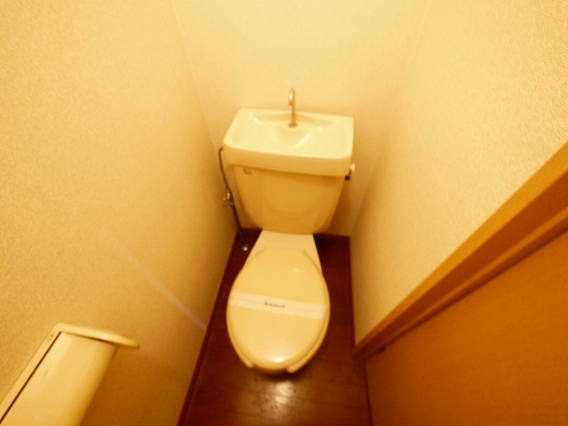 トイレ　コンパクトで使いやすいトイレです