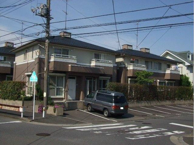 レジデンス村岡H棟の建物外観