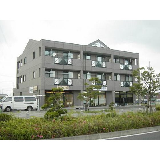 郡山市日和田町のマンションの建物外観