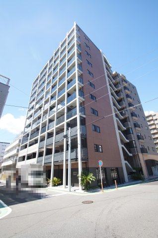 エステムコート横濱大通り公園の建物外観