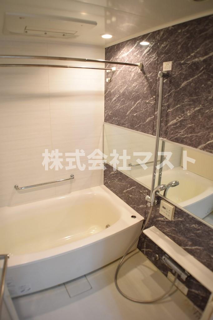 バス・シャワールーム　同マンション内別居室写真となります。