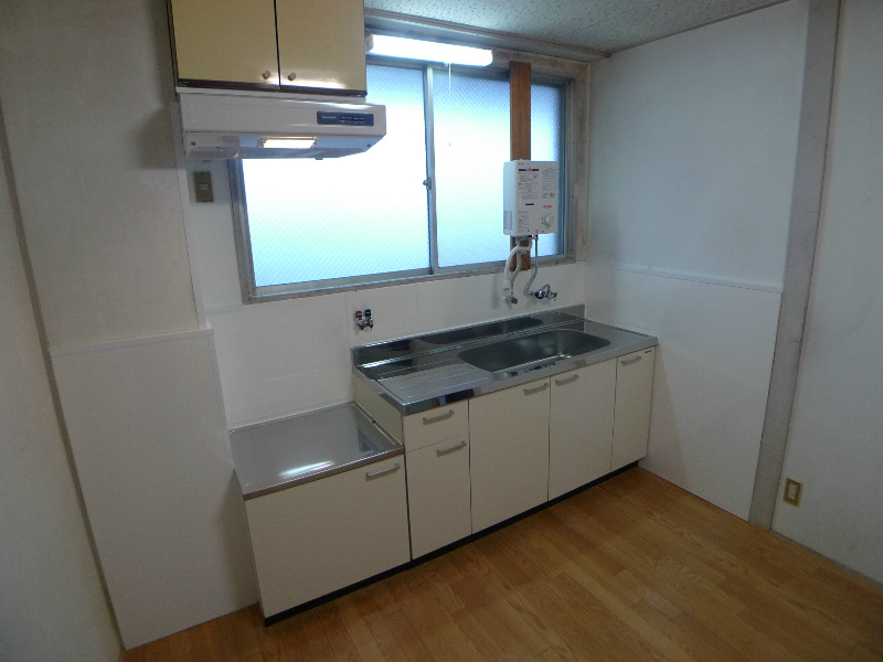 キッチン　写真は同タイプ別部屋