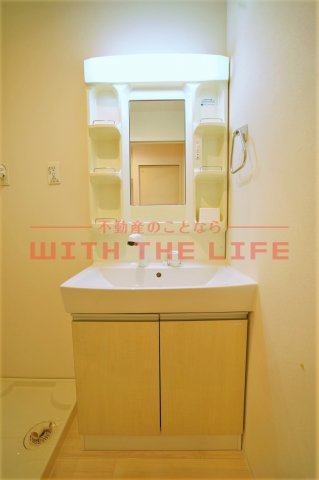 洗面設備　朝の身支度には欠かせない独立洗面化粧台