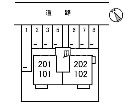 【ルミエールひえづの駐車場】