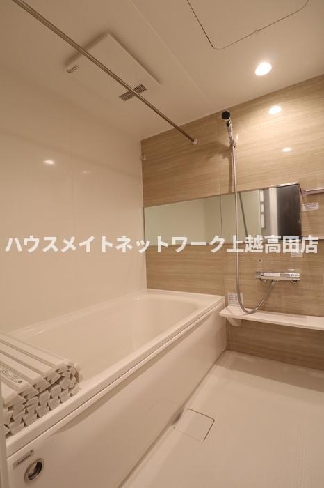 バス・シャワールーム　追焚機能付・１坪風呂
