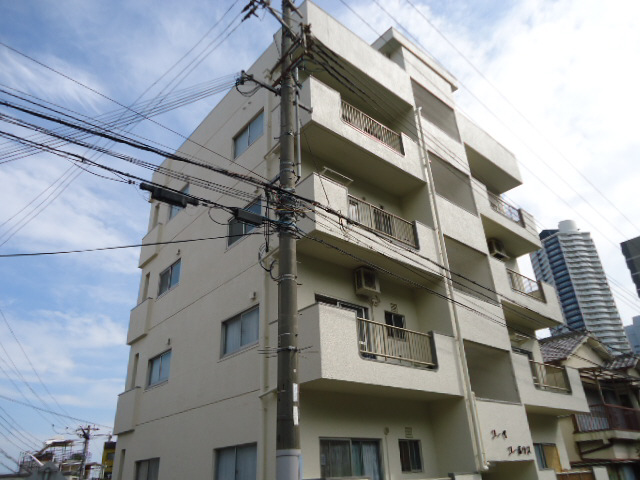 建物外観　コーべコーラス