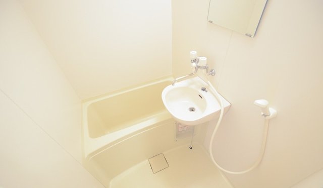 バス・シャワールーム　同物件別号室