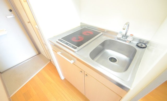 玄関　同物件別号室