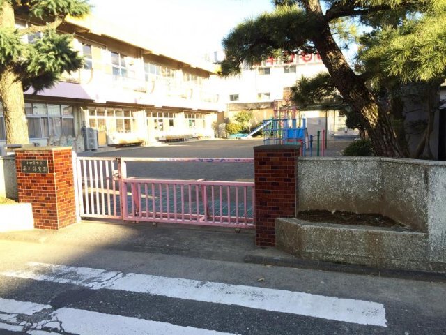 【アドニスIIの幼稚園・保育園】