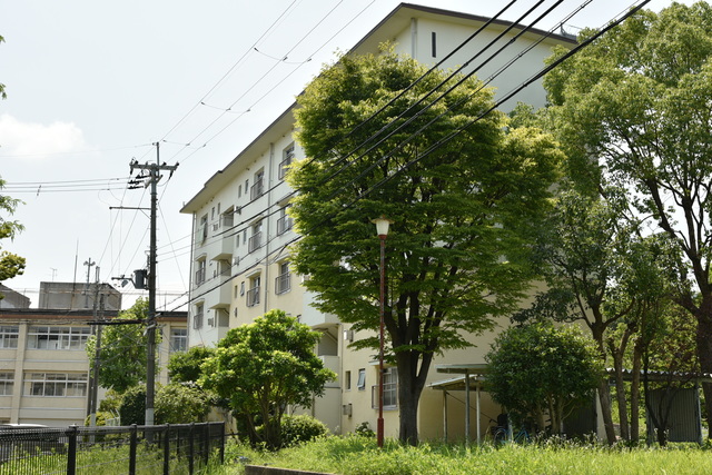 ＵＲ泉南一丘の建物外観