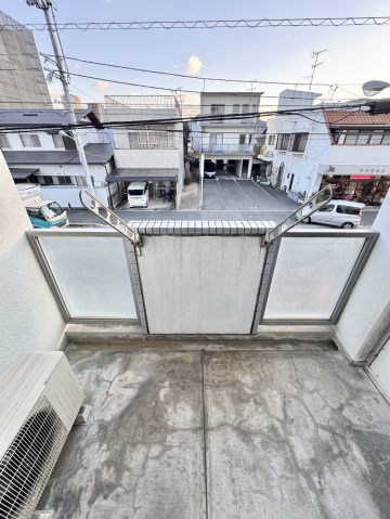 【アルファエステート扇町のバルコニー】