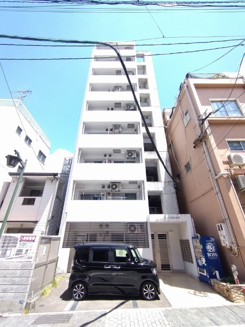 【長崎市鍛冶屋町のマンションの建物外観】