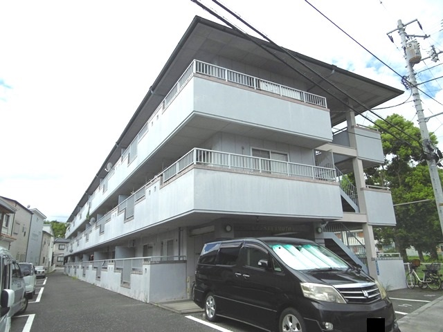 高知市薊野北町のマンションの建物外観