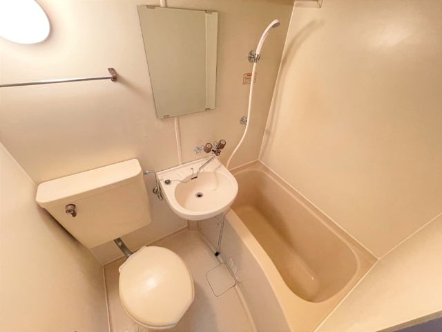 バス・シャワールーム　お掃除が楽なユニットバス