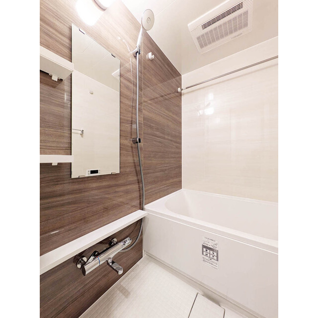 バス・シャワールーム　バス