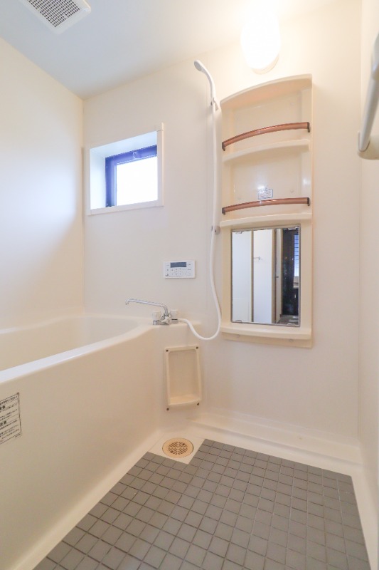 バス・シャワールーム　図面と現状に相違がある場合には現状を優先