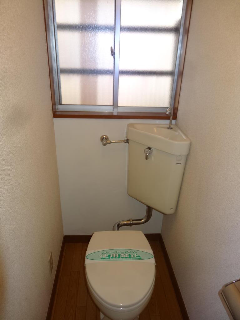 ＪＲ中央線 武蔵境駅 徒歩18分 2階建 築48年のトイレ写真