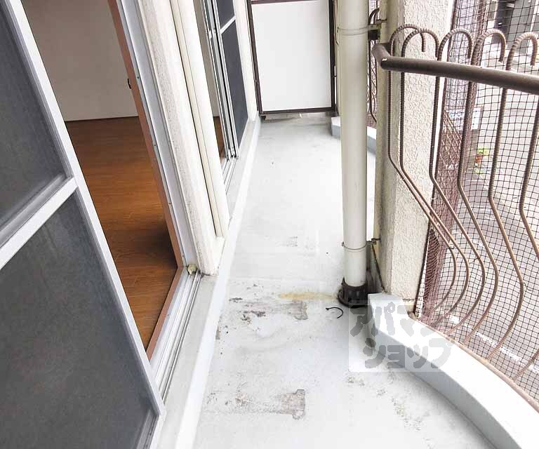 バルコニー　スペースのあるバルコニーです