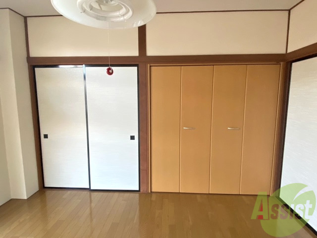 収納　収納がありました。お洋服や荷物はここへ。