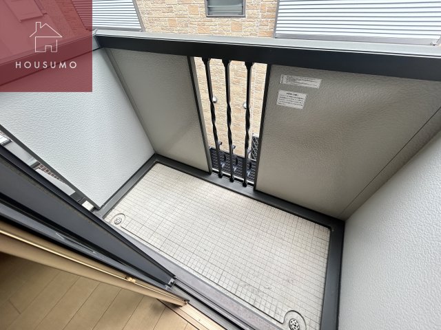 バルコニー　陽当たり良好なバルコニーです