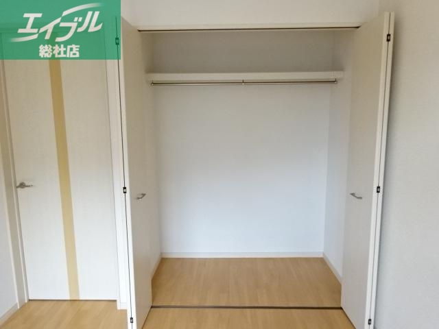 収納　南洋室クローゼット